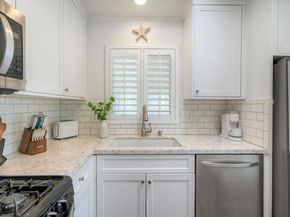 6494 Friendly Place, Carlsbad CA 92011