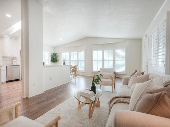 6494 Friendly Place, Carlsbad CA 92011