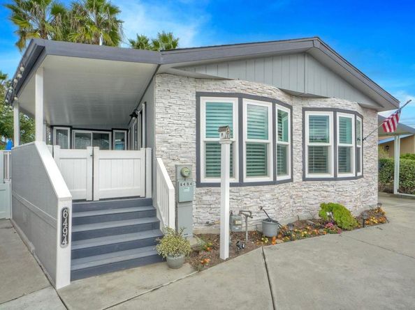 6494 Friendly Place, Carlsbad CA 92011