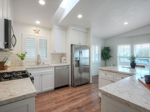 6494 Friendly Place, Carlsbad CA 92011