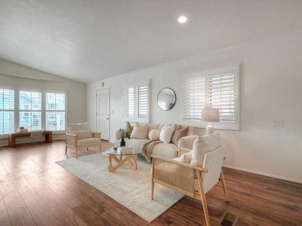 6494 Friendly Place, Carlsbad CA 92011