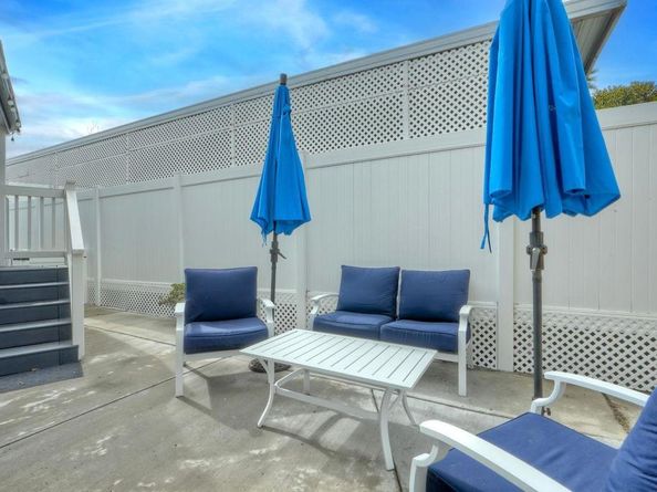 6494 Friendly Place, Carlsbad CA 92011