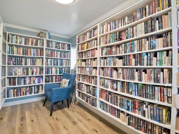 6494 Friendly Place, Carlsbad CA 92011