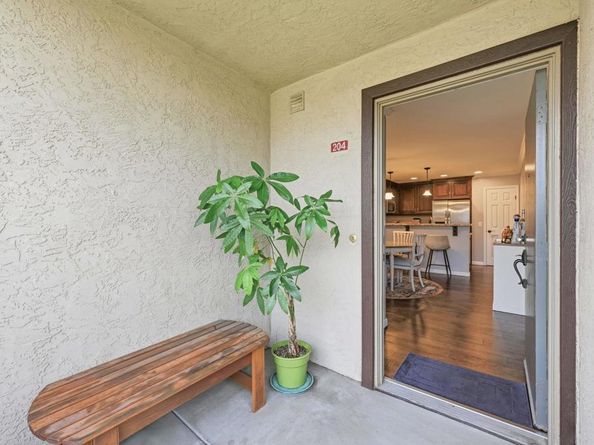 7702 Caminito Puerto 204, Carlsbad CA 92009