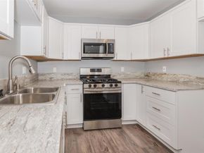 10760 N Magnolia Avenue B6, Santee CA 92071