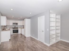 10760 N Magnolia Avenue B6, Santee CA 92071