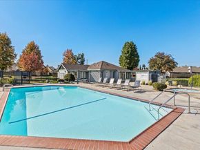 475 Nantucket, Escondido CA 92027