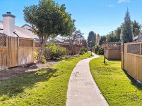 475 Nantucket, Escondido CA 92027