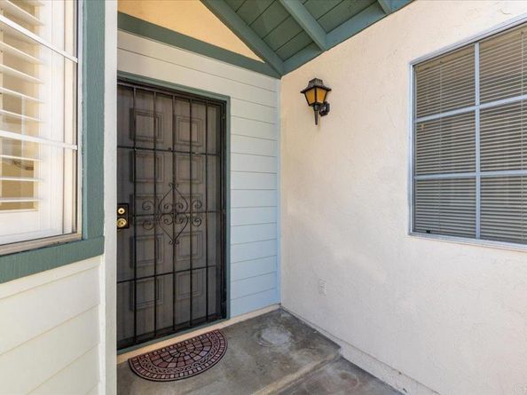 475 Nantucket, Escondido CA 92027