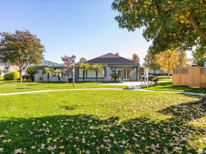 475 Nantucket, Escondido CA 92027