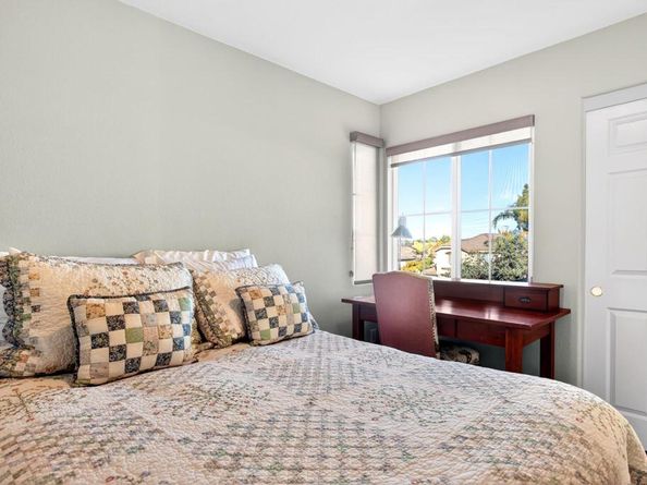 5531 Foxtail Loop, Carlsbad CA 92010