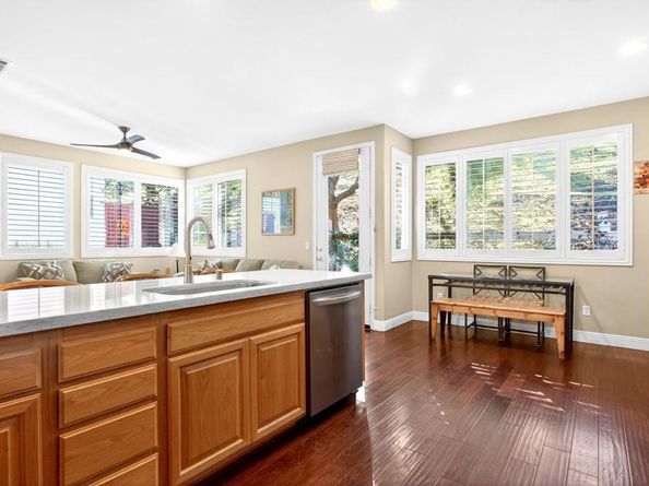 5531 Foxtail Loop, Carlsbad CA 92010