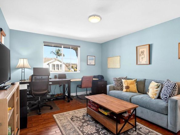 5531 Foxtail Loop, Carlsbad CA 92010