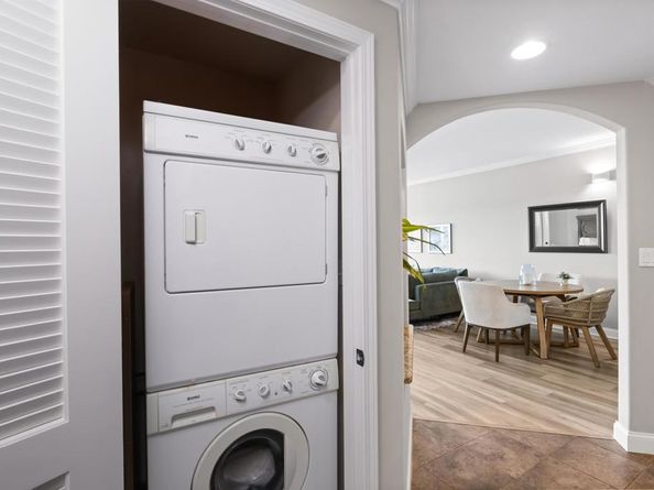 3890 Nobel Drive 1505, San Diego CA 92122