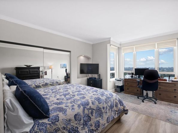 3890 Nobel Drive 1505, San Diego CA 92122