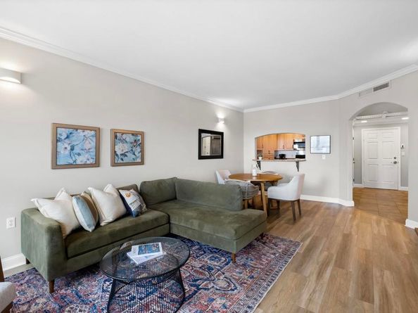 3890 Nobel Drive 1505, San Diego CA 92122