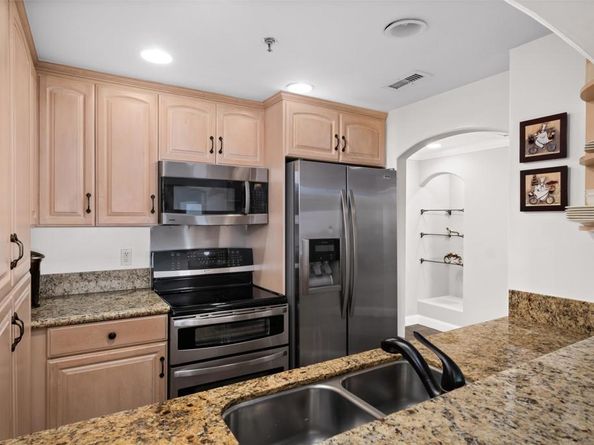 3890 Nobel Drive 1505, San Diego CA 92122