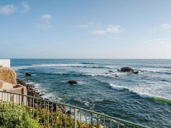 5710 Dolphin Place, La Jolla CA 92037