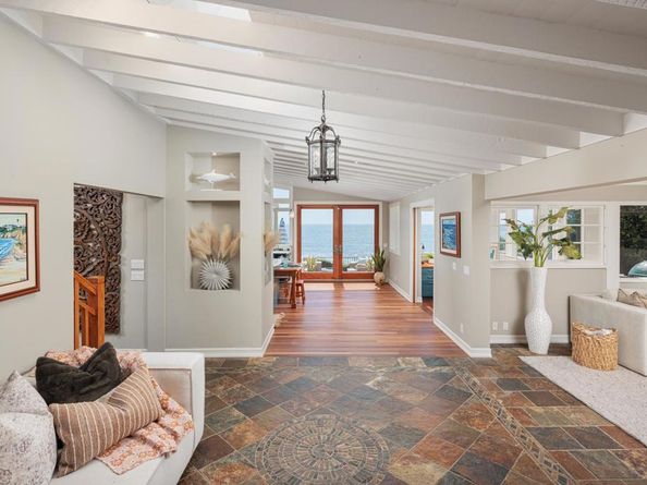 5710 Dolphin Place, La Jolla CA 92037