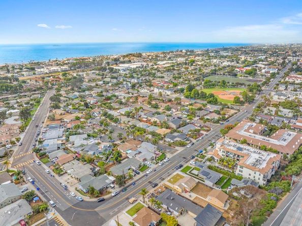 3660 3662 Harding Street, Carlsbad CA 92008