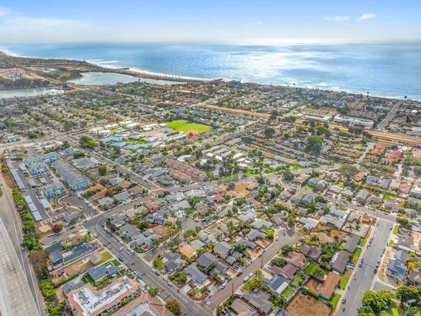 3660 3662 Harding Street, Carlsbad CA 92008