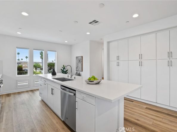 536 Caleigh Lane, Costa Mesa CA 92627