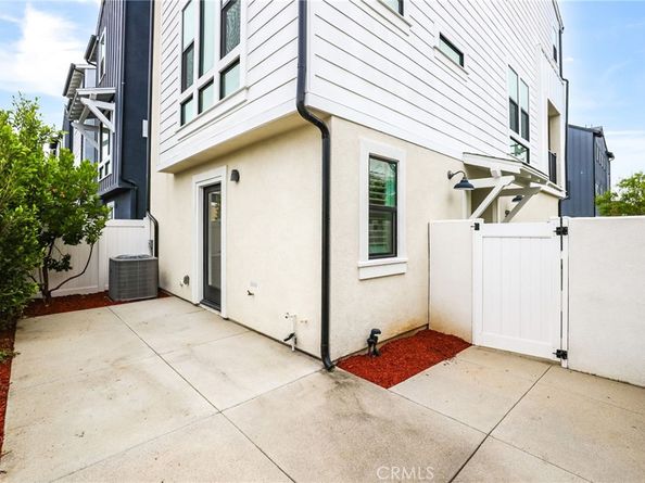 536 Caleigh Lane, Costa Mesa CA 92627