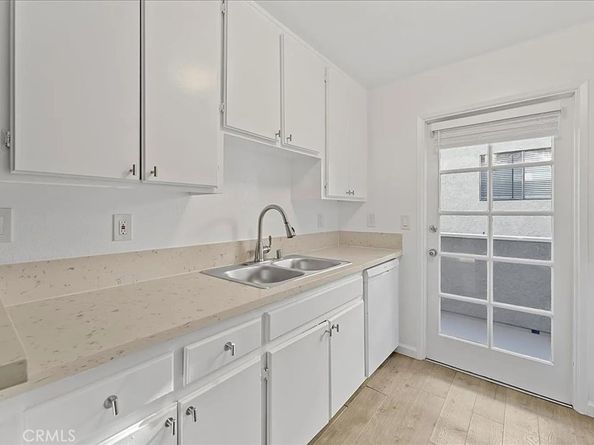 350 Tile Avenue, Long Beach CA 90802
