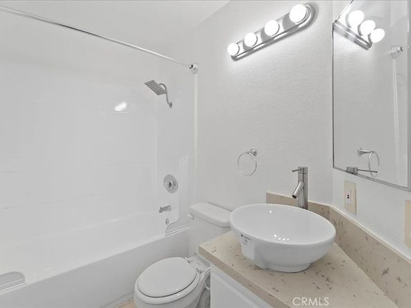 350 Tile Avenue, Long Beach CA 90802