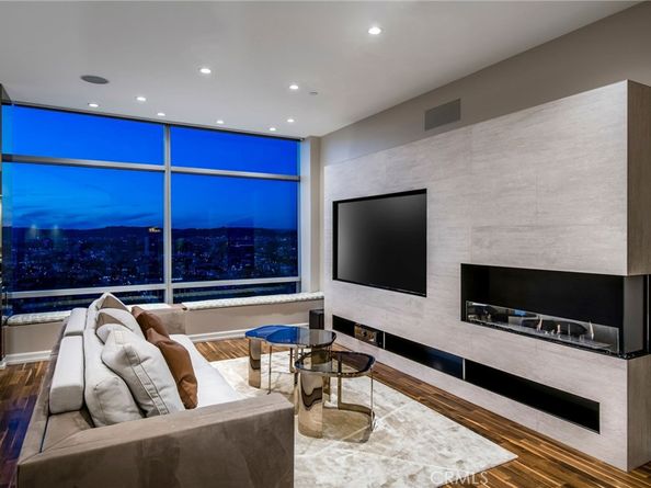 900 W Olympic Boulevard 38D, Los Angeles CA 90015