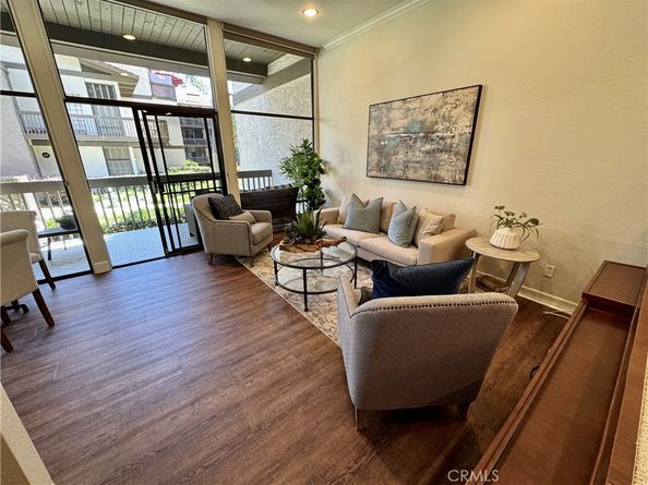 5104 Marina Pacifica Drive S, Long Beach CA 90803