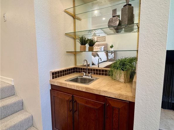 5104 Marina Pacifica Drive S, Long Beach CA 90803