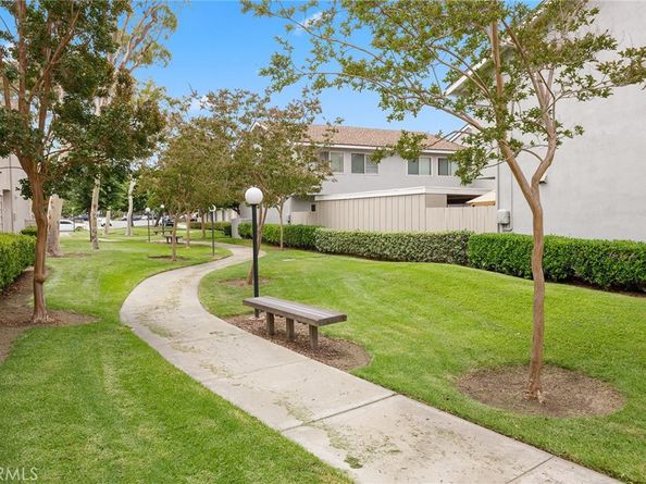 16892 Limelight Circle B, Huntington Beach CA 92647