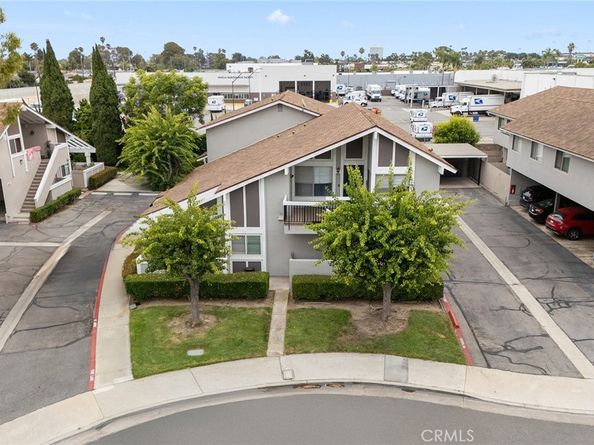 16892 Limelight Circle B, Huntington Beach CA 92647