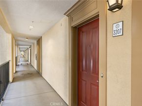 3207 Watermarke Place, Irvine CA 92612