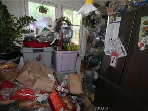 6072 Myrtle Avenue, Long Beach CA 90805