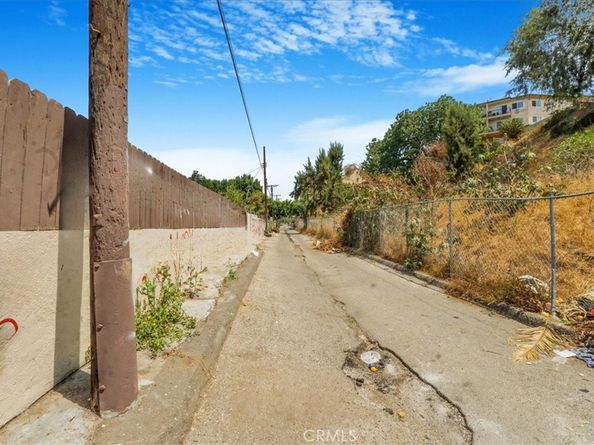 2122 Thomas Street, Lincoln Heights CA 90031