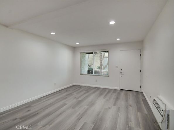 1000 W Macarthur 107, Santa Ana CA 92707