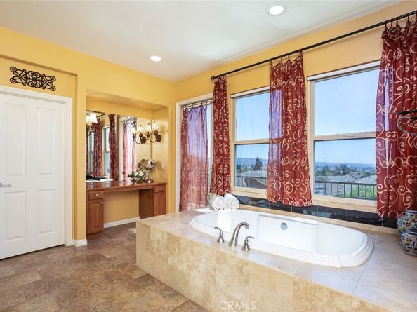 4125 Temhurst Court, Yorba Linda CA 92886