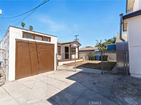1261 W 51st Place, Los Angeles CA 90037