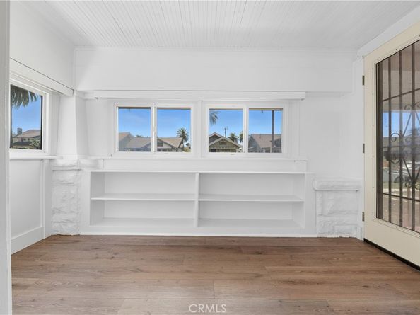 1261 W 51st Place, Los Angeles CA 90037