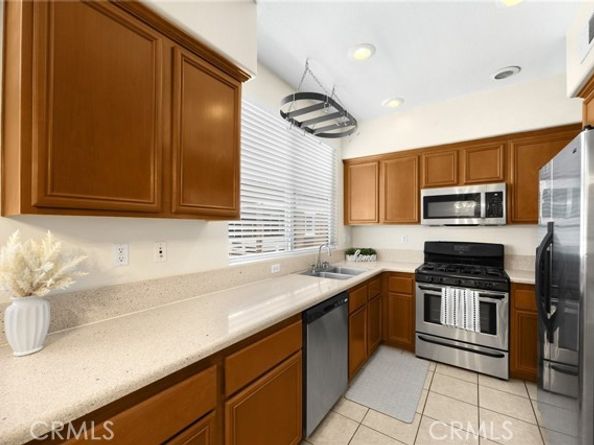 1565 Ledgestone Lane, Pomona CA 91767