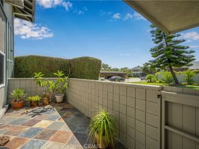 1920 McKinney Way M-15 17A, Seal Beach CA 90740