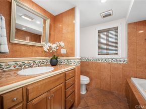 1920 McKinney Way M-15 17A, Seal Beach CA 90740