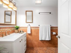 1920 McKinney Way M-15 17A, Seal Beach CA 90740