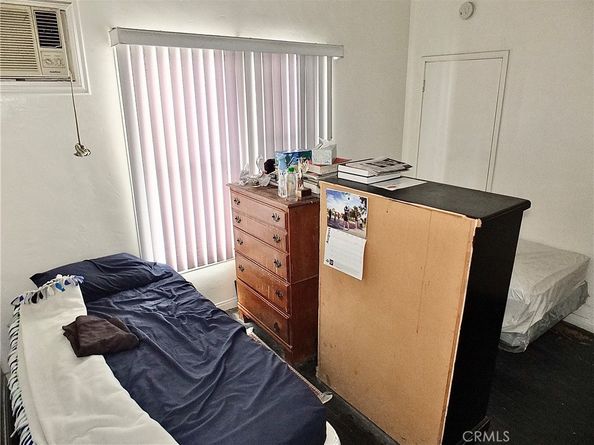 836 Atlantic Avenue, Long Beach CA 90813
