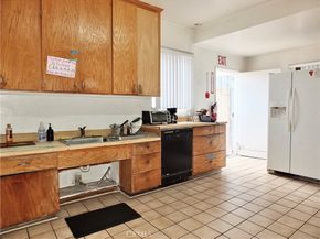 836 Atlantic Avenue, Long Beach CA 90813
