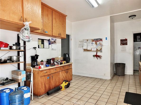 836 Atlantic Avenue, Long Beach CA 90813