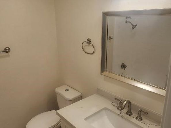 2511 W Sunflower Avenue P6, Santa Ana CA 92704