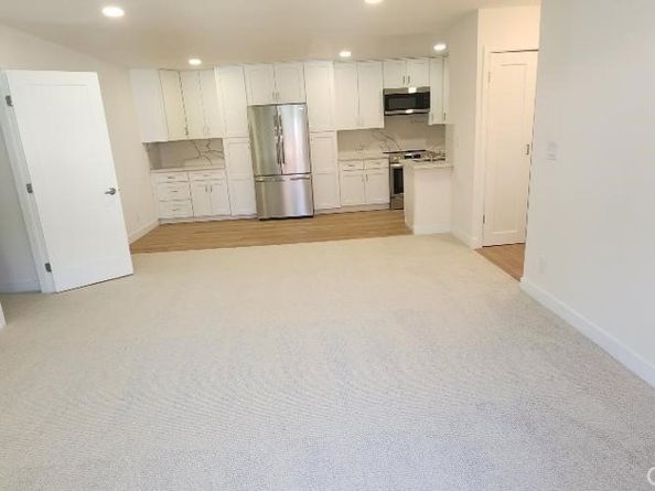 2511 W Sunflower Avenue P6, Santa Ana CA 92704